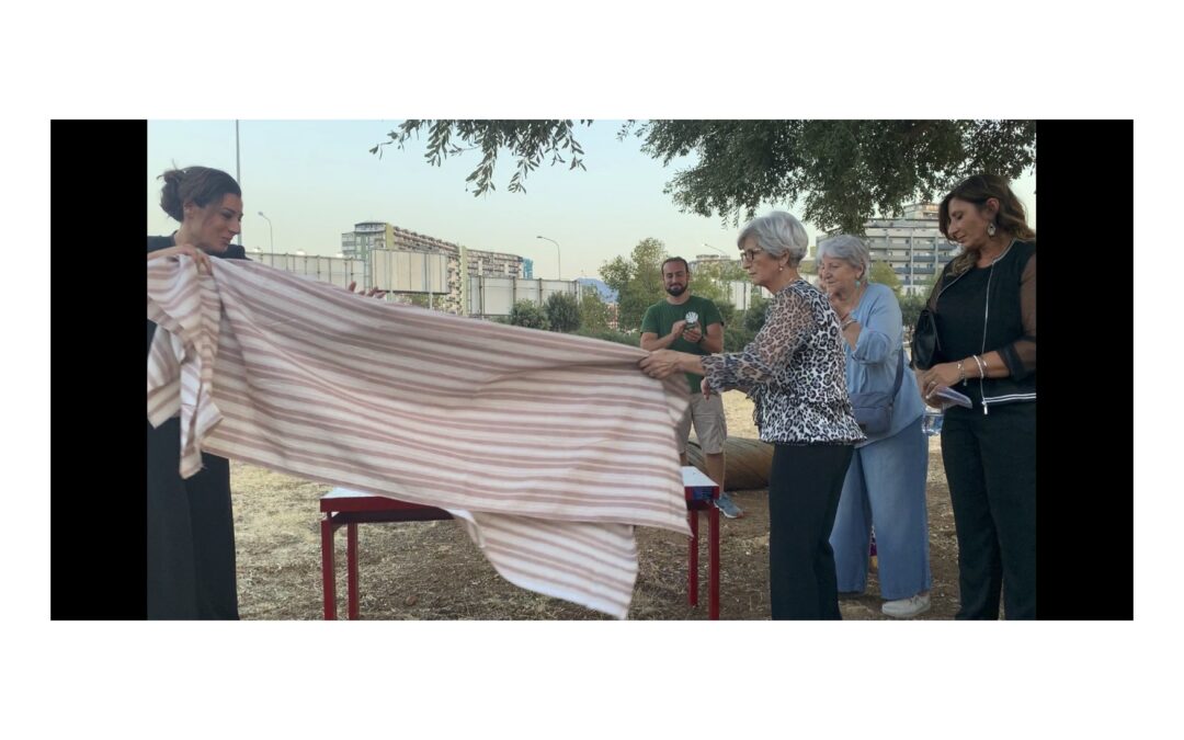 SAMOT e AVAMOT DONANO UNA PANCHINA AL PARCO UDITORE DEDICATA ALL’INFERMIERE LO COCO